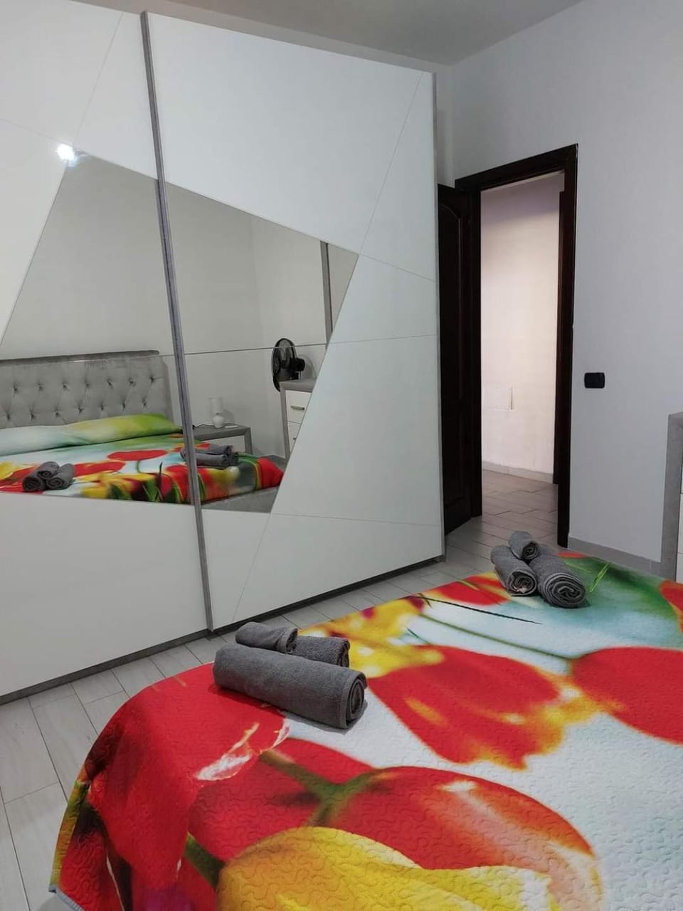 Da Loredana Apartment in La Caletta
