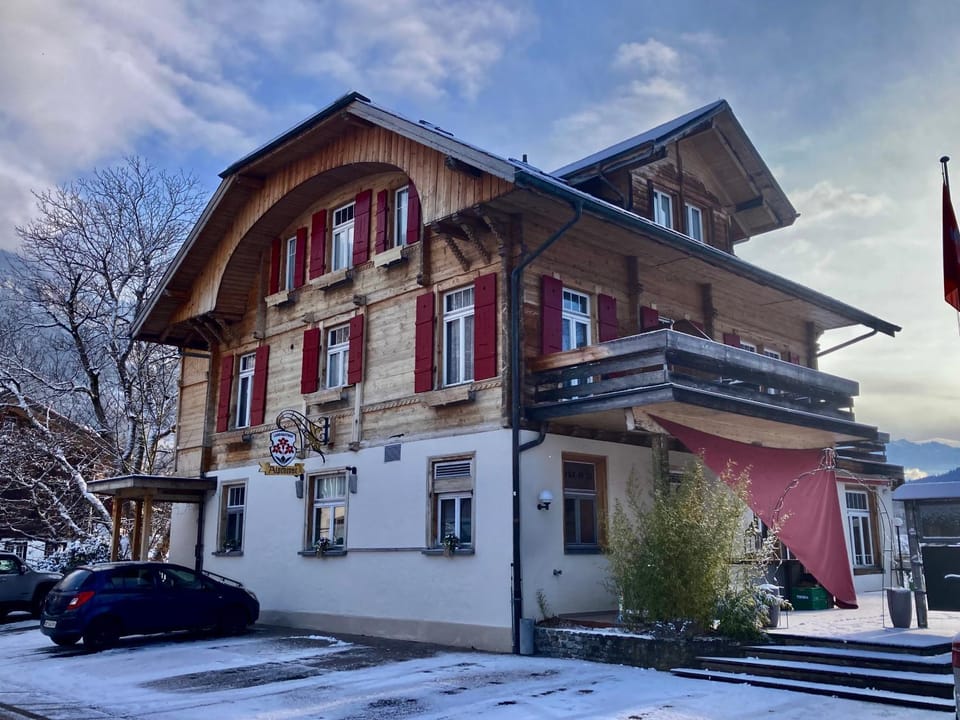 Property building, Winter, Parking