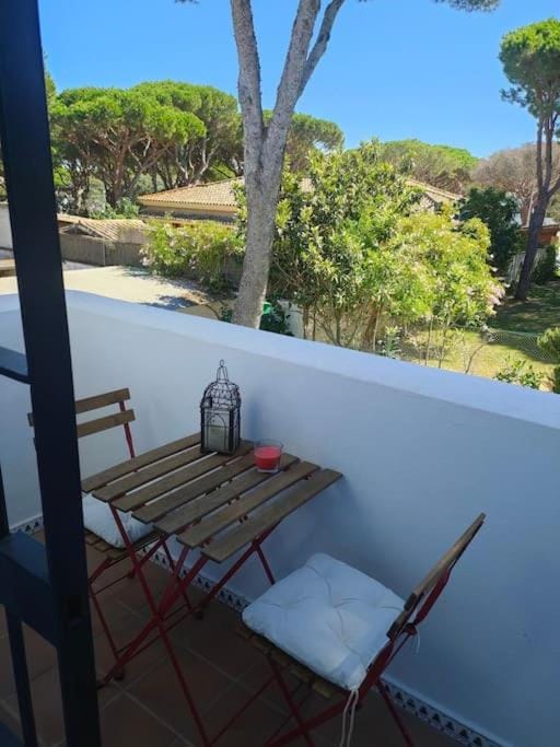 View (from property/room), Balcony/Terrace, Garden view