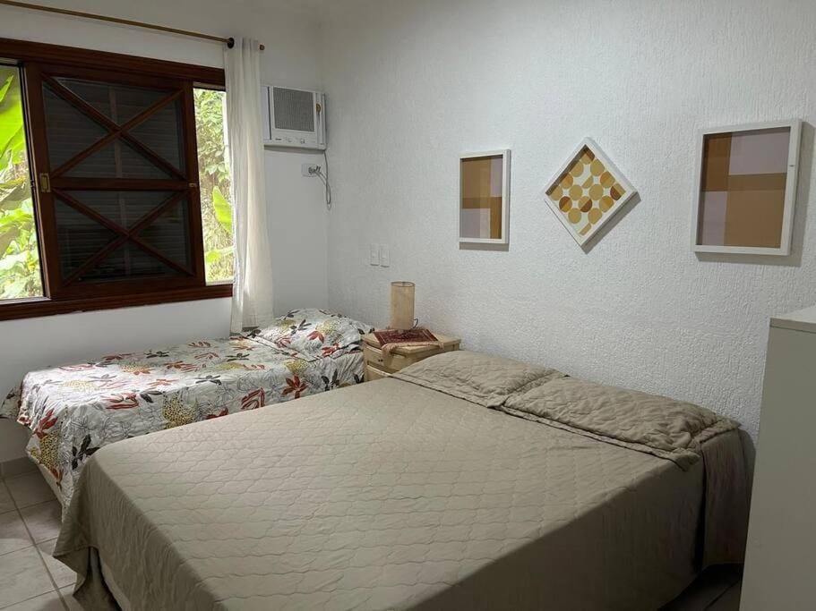 Bed, Photo of the whole room, Bedroom, air conditioner