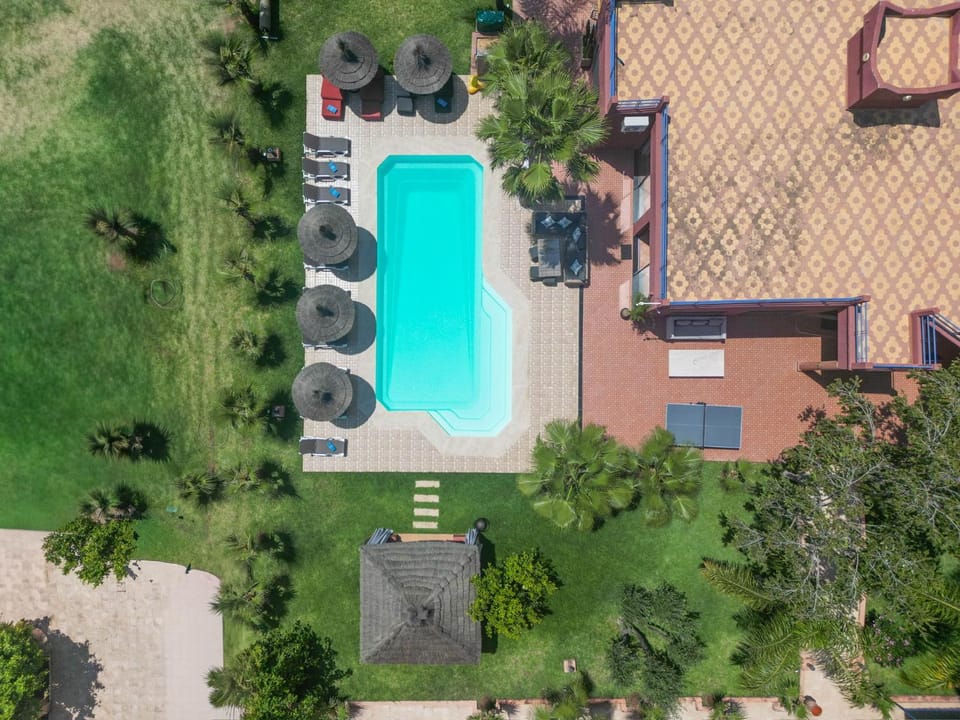 Villa Riad Dielkoum Piscine privée Chauffée & Fibre Villa in Marrakesh