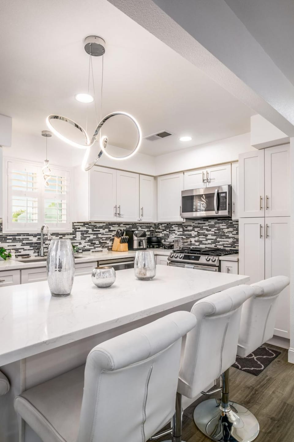 Remodeled 1 Acre Ranch Home in Madera House in Madera