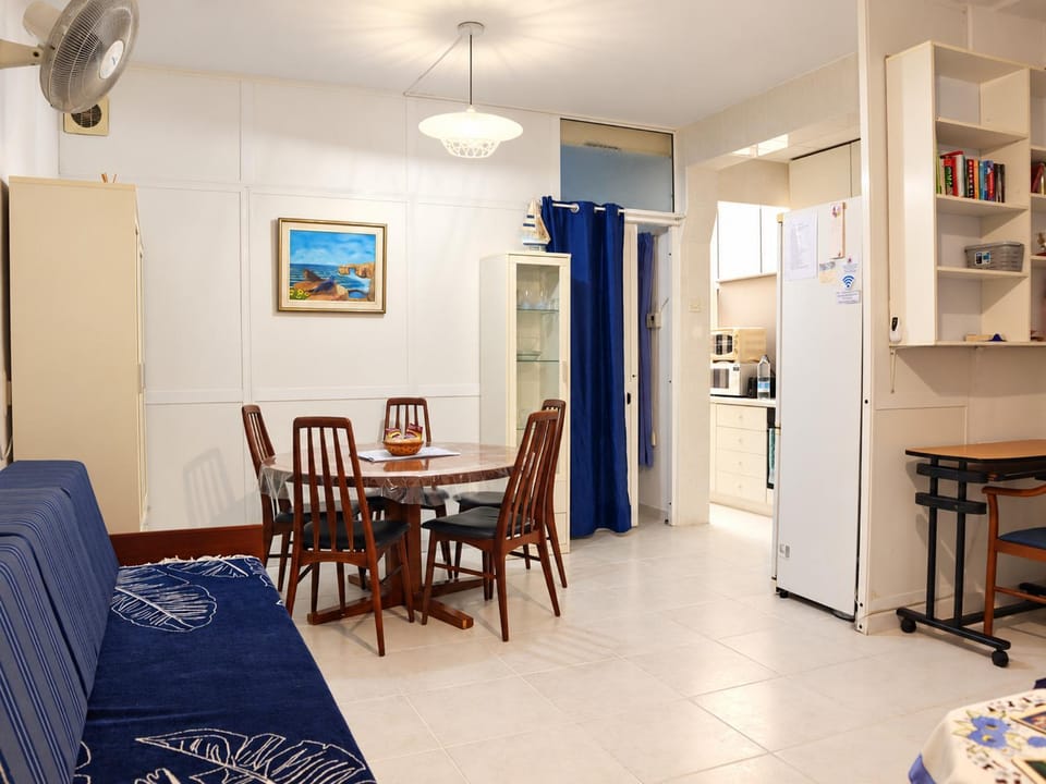 Living room, Seating area, Dining area, kitchen