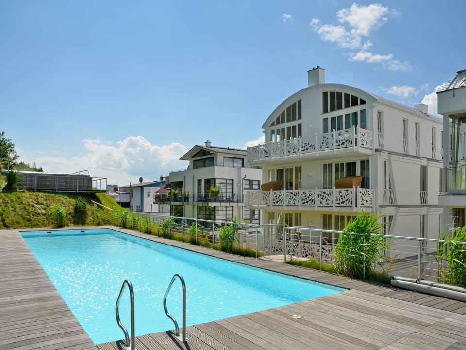 Property building, Swimming pool