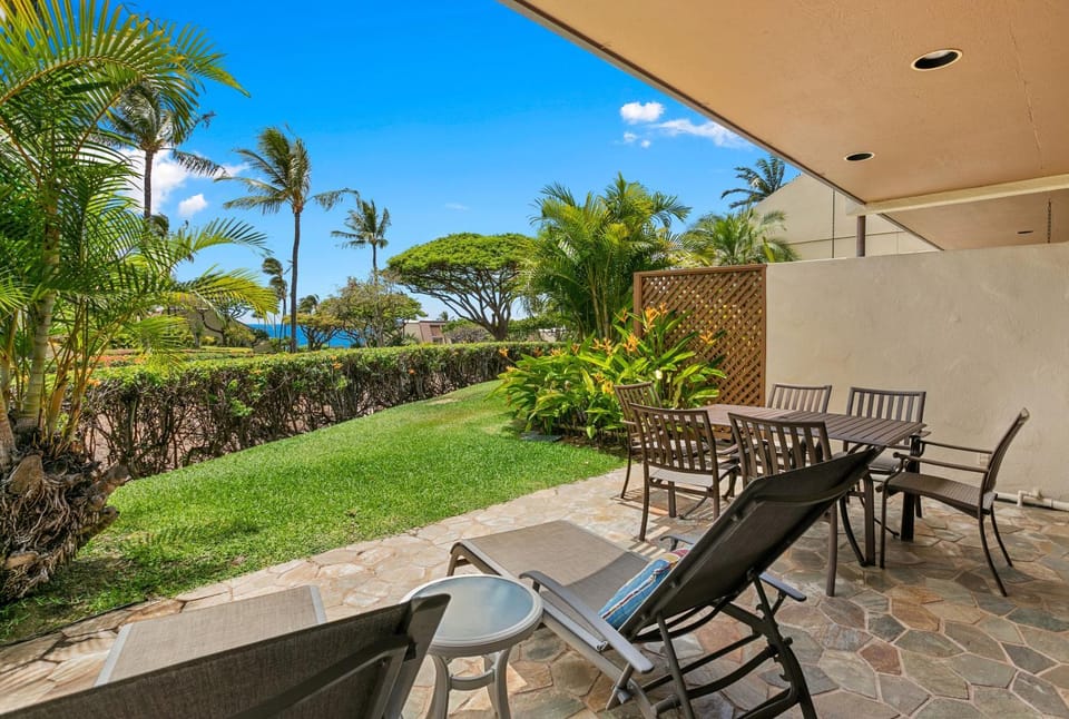 Garden, Sea view, sunbed