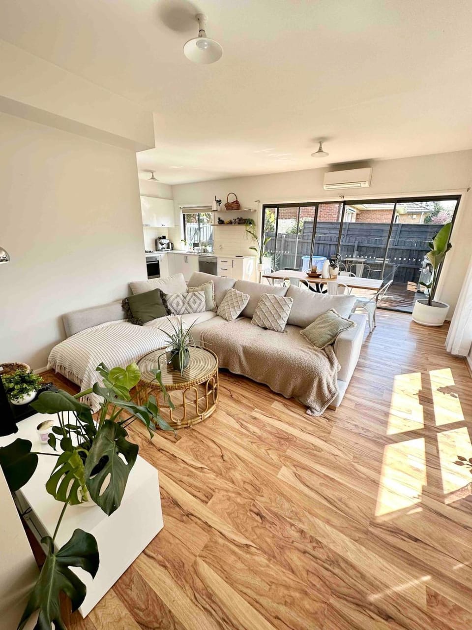 Melbourne home close to Airport & Train Station House in Melbourne