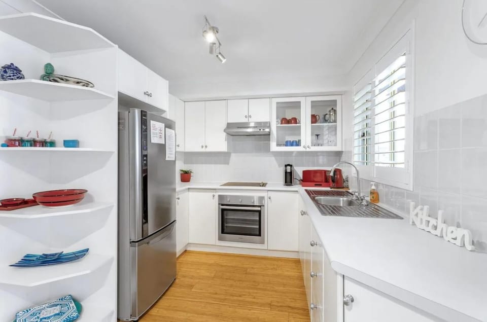 Huskisson Beach Holiday Villa by Experience Jervis Bay House in Huskisson