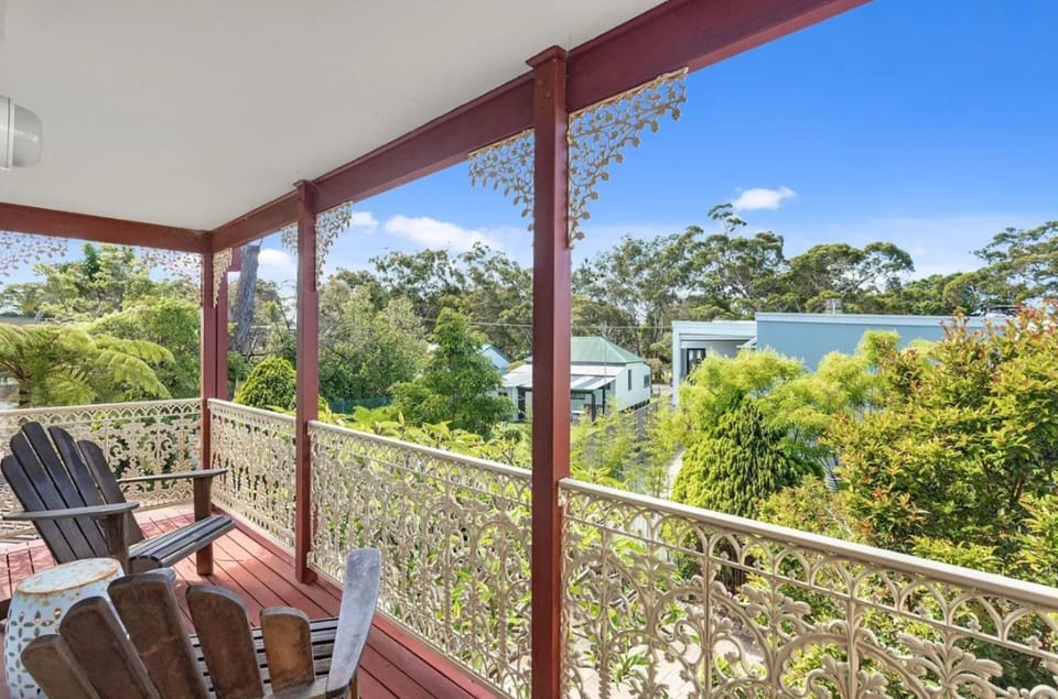 Huskisson Beach Holiday Villa by Experience Jervis Bay House in Huskisson