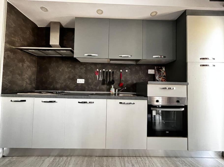 Elegant Penthouse in St Julians STJ28 Apartment in Saint Julians