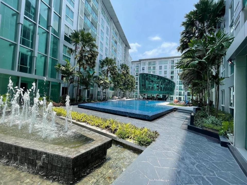 Property building, Swimming pool