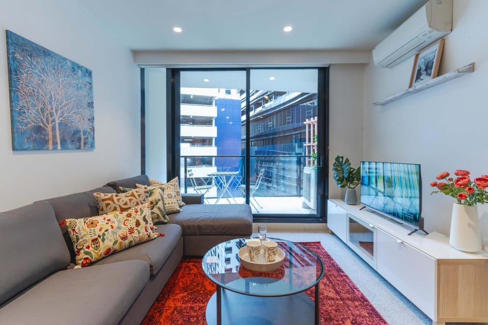 TV and multimedia, Living room, Seating area