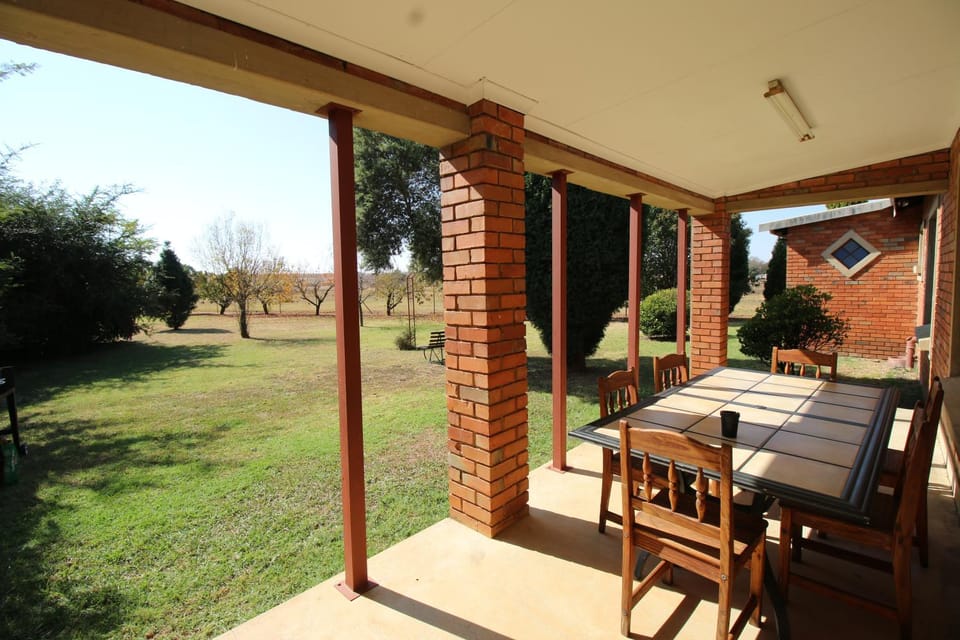 Property building, Patio, Garden, Garden view