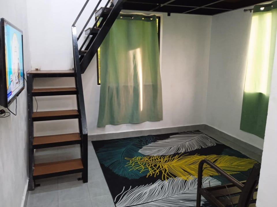 Tiny House Idaman K T dengan Aircond dan Privasi Penuh 1 Bilik Air Chalet in Terengganu, Malaysia