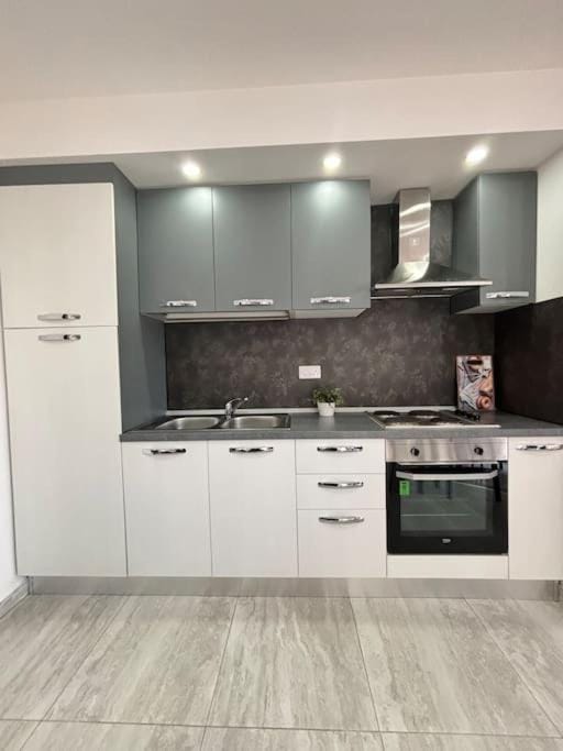Elegant Penthouse St Julians STJ 3 9 Apartment in Saint Julians