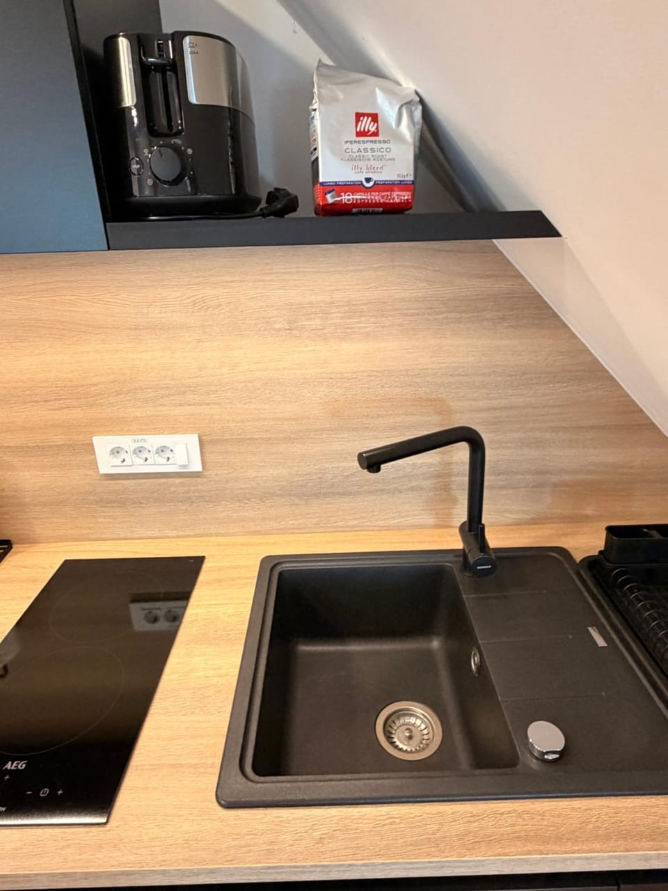 Kitchen or kitchenette, stove