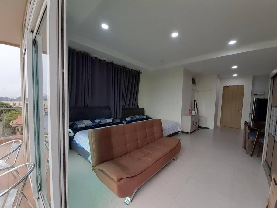 Smart Suite W Balcony at Riverine Kuching Apartment in Kuching
