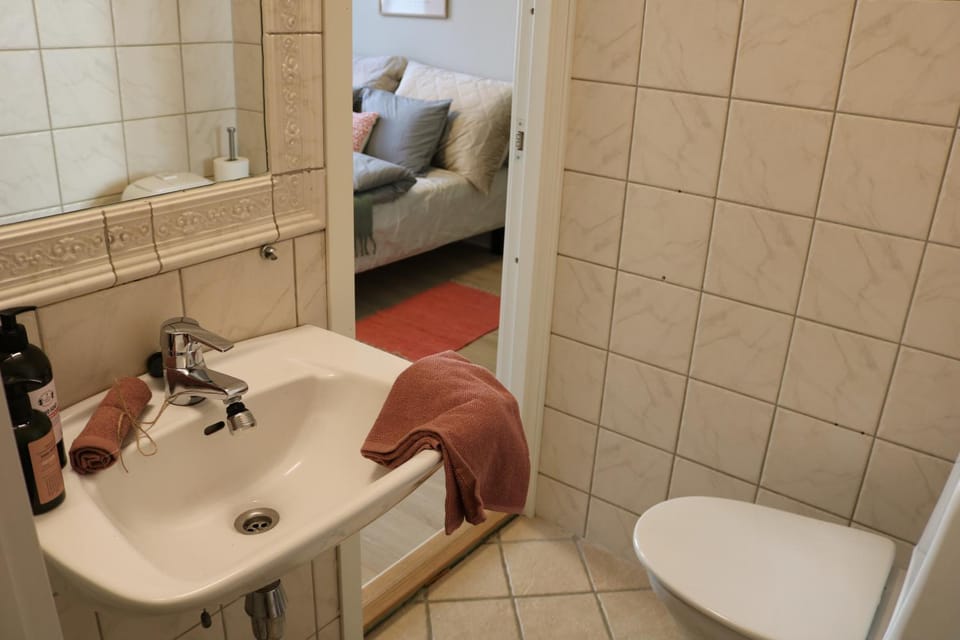Toilet, Bathroom