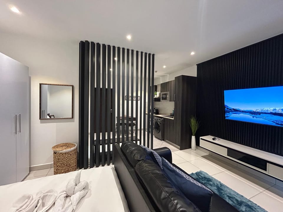 Cozy Abode by Embassy Gardens Apartment in Accra