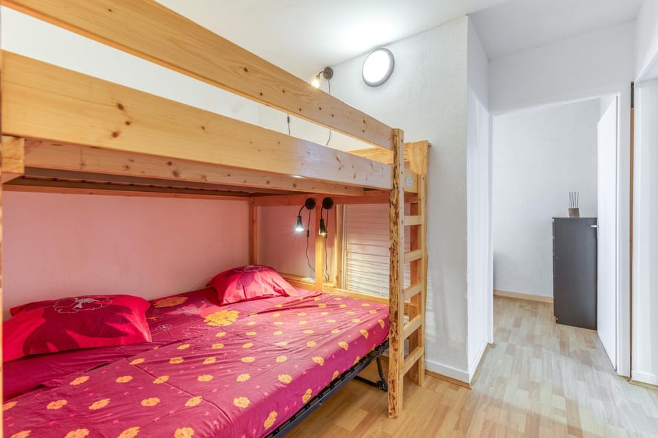 Property building, Living room, Bedroom