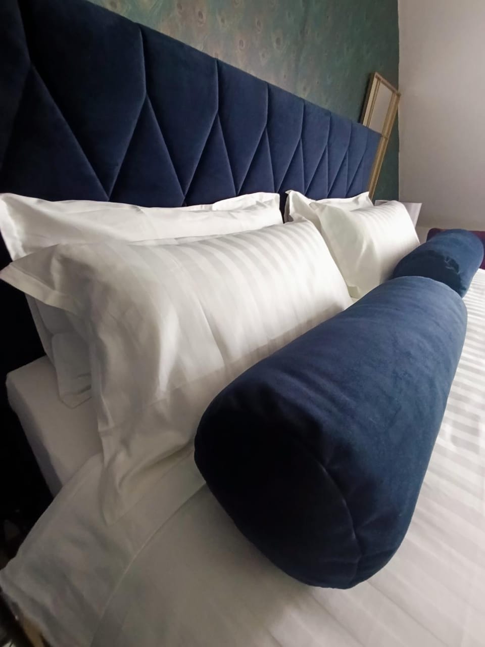 Bed, Decorative detail, Decorative detail, Bedroom