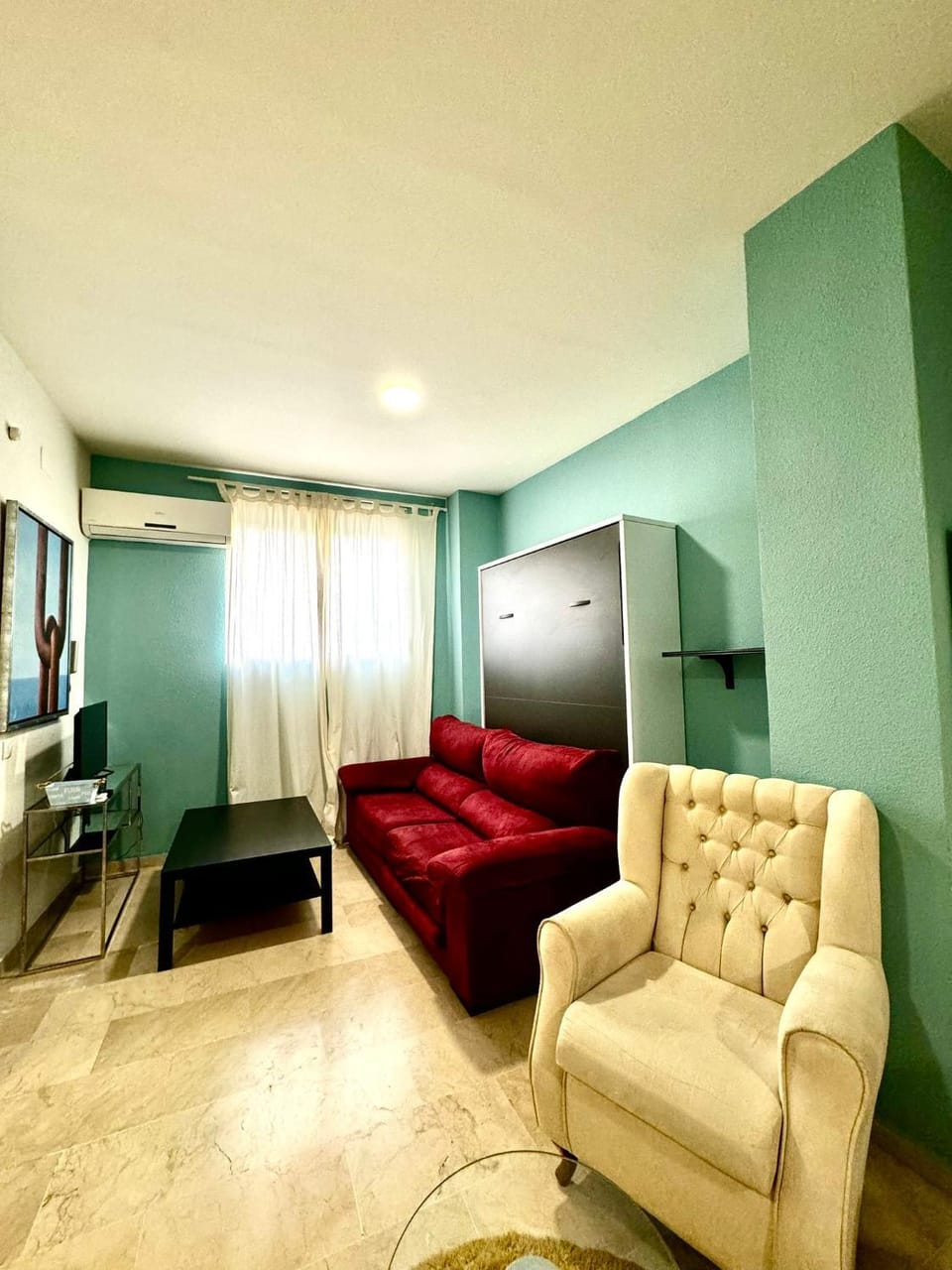 TV and multimedia, Living room, Photo of the whole room, air conditioner