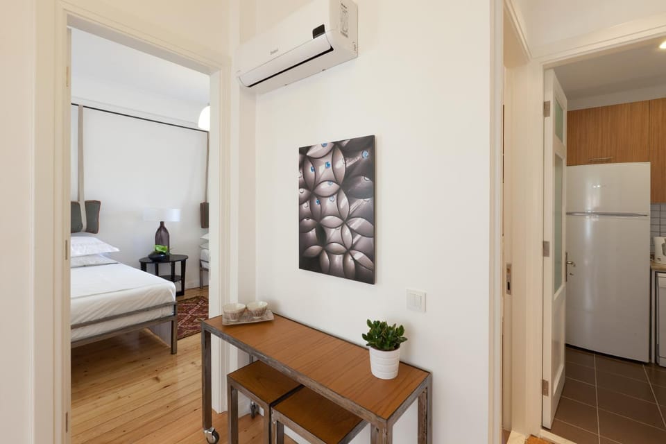 Bed, Bedroom, air conditioner