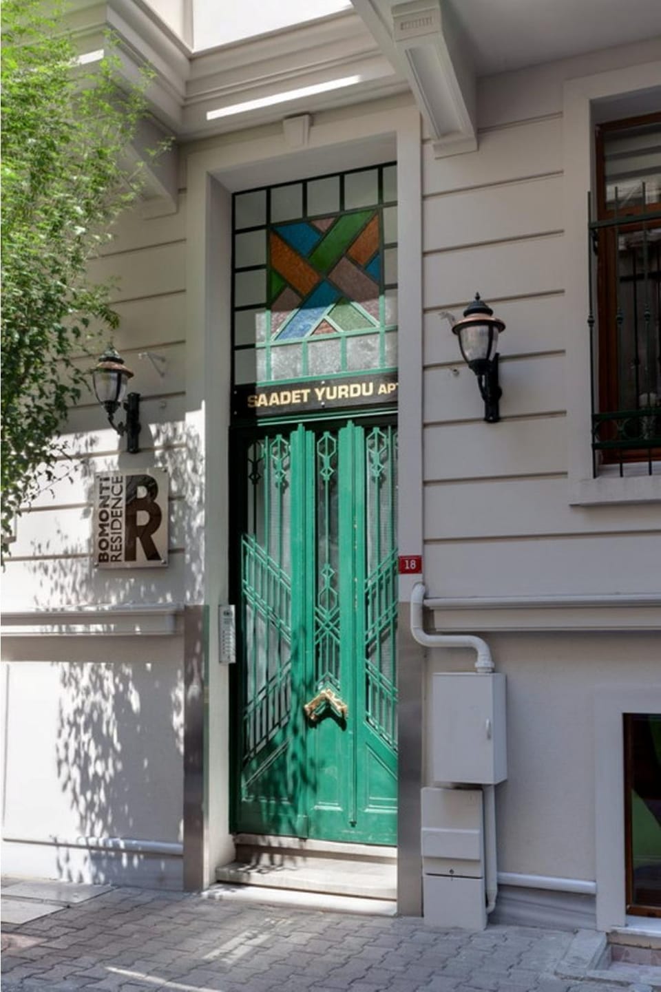 Property building, Facade/entrance