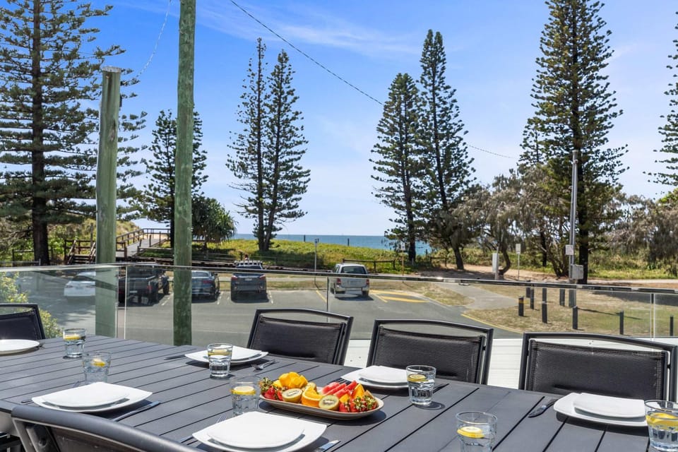 Natural landscape, Dining area, Sea view