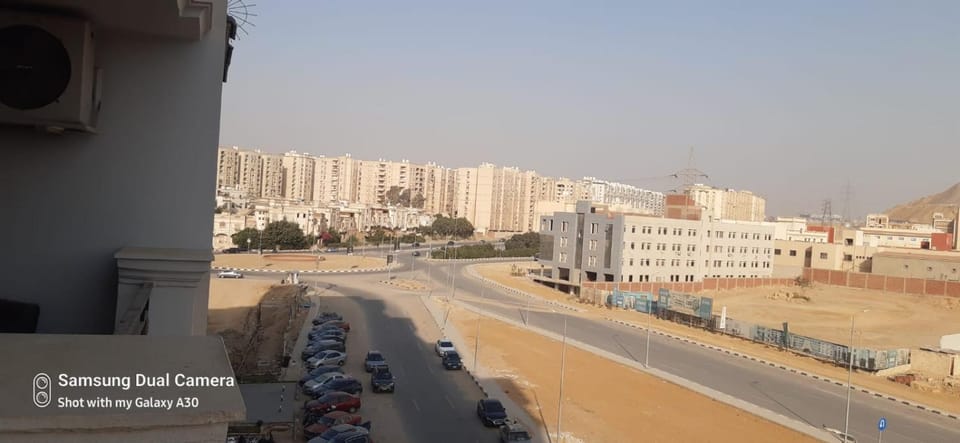 City view, Street view