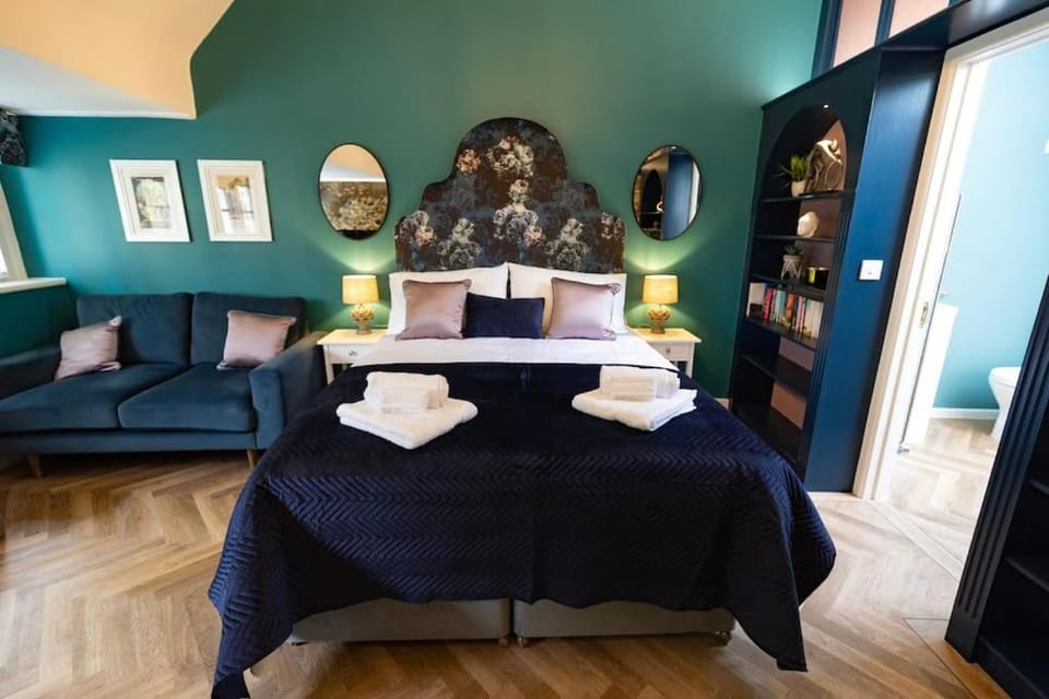 Central Medieval Grid Unique home with Gated parking Apartment in Bury Saint Edmunds