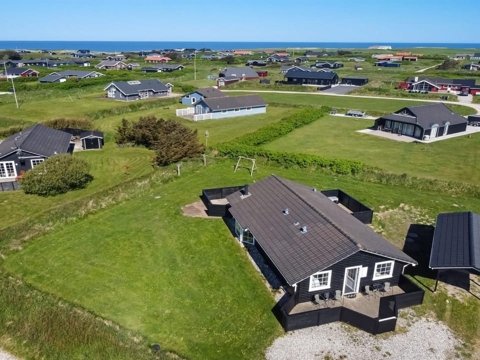 Holiday Home Winona - 600m from the sea by Interhome House in Løkken