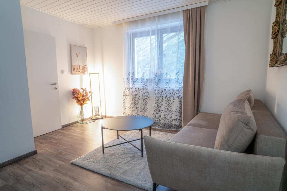 Living room, Photo of the whole room
