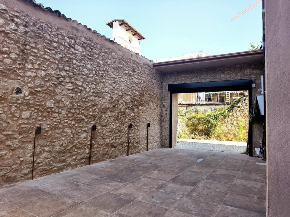Inner courtyard view, Parking