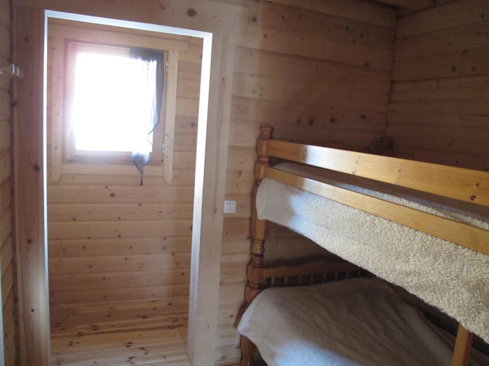 bunk bed