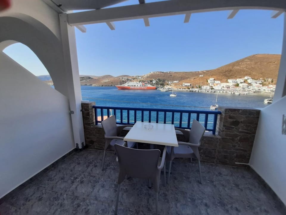 ΚΥΘΝΟΣ ΡΟΜΑΝΤΖΑ δωματιο 5 Apartment in Kea-Kythnos