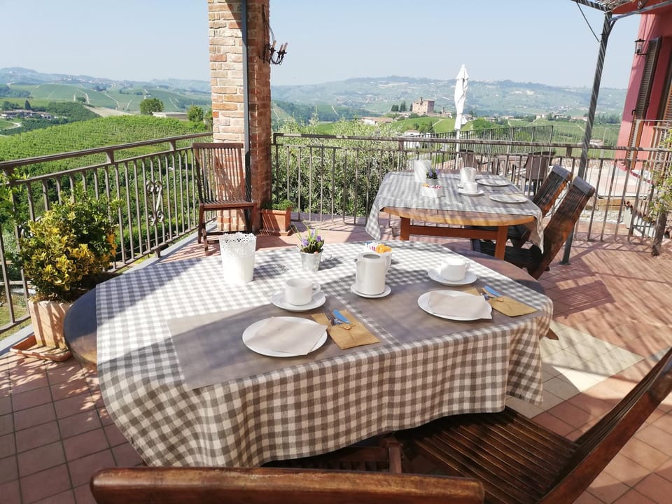 Poggio dei Farinetti Bed and Breakfast in Liguria
