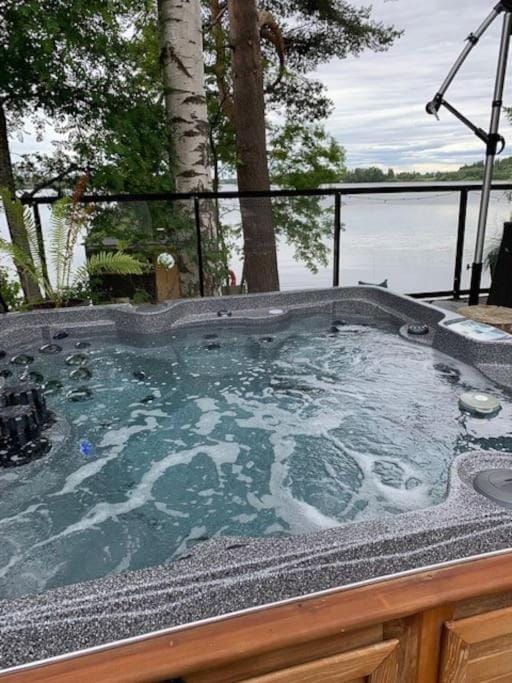 Hot Tub, Hot Tub, Lake view