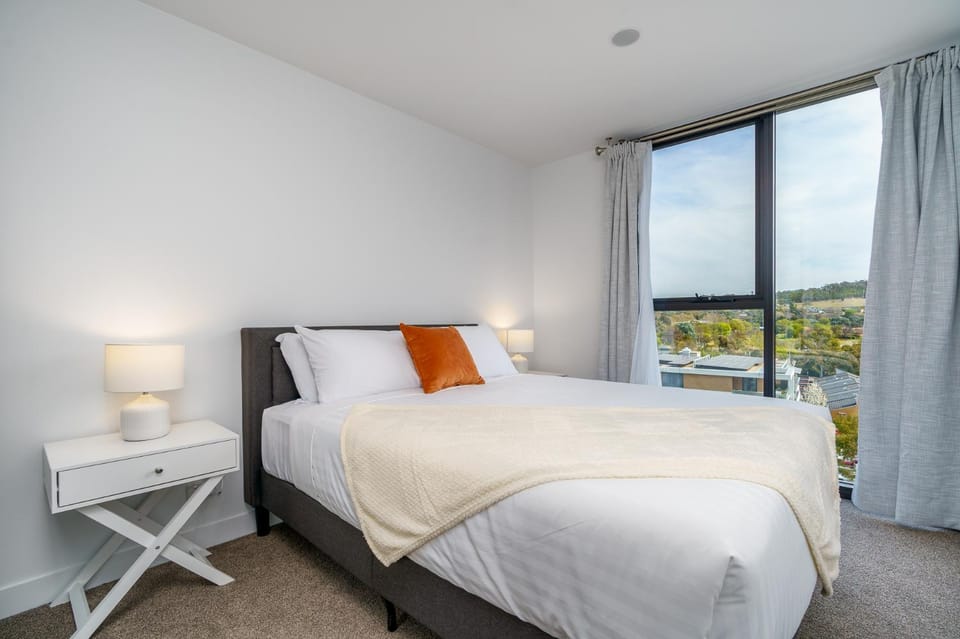 Luxurious 2BR Escape with Exceptional Amenities - Hosted by Canstay Apartment in Canberra