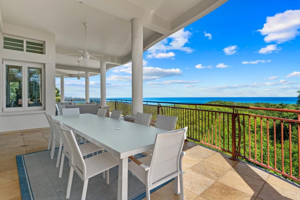 Day, Natural landscape, View (from property/room), Balcony/Terrace, Dining area, Sea view