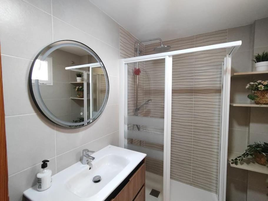 Shower, Bathroom