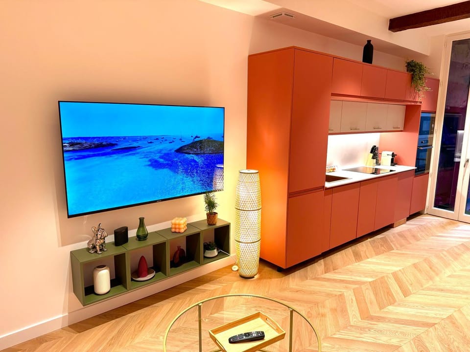 TV and multimedia, Living room