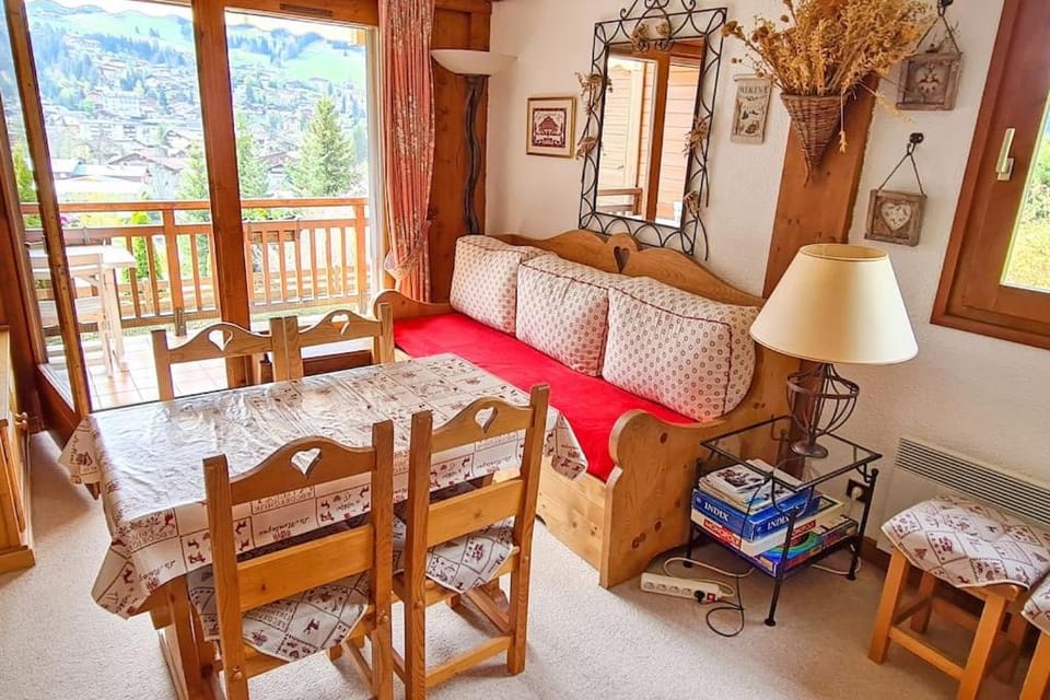 Patio, View (from property/room), Balcony/Terrace, Living room, Seating area, Dining area