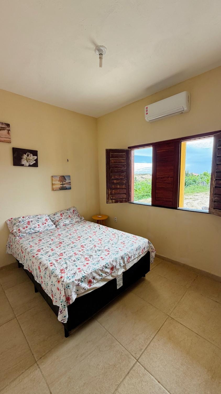 Bed, Bedroom, air conditioner