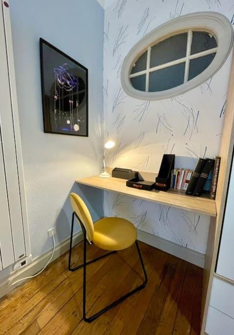 Appartement F2, "La Scène du 66", VERDUN CENTRE, Garage motos et vélo, WIFI, Géré par PrestaZen'Services Apartment in Verdun