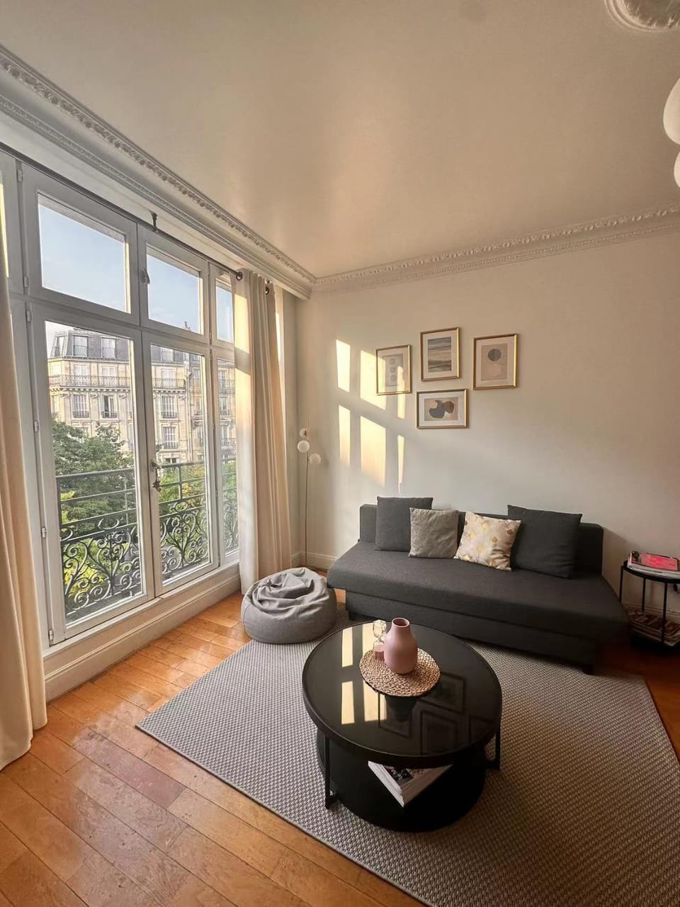 2 bedrooms in marais Apartment in Paris