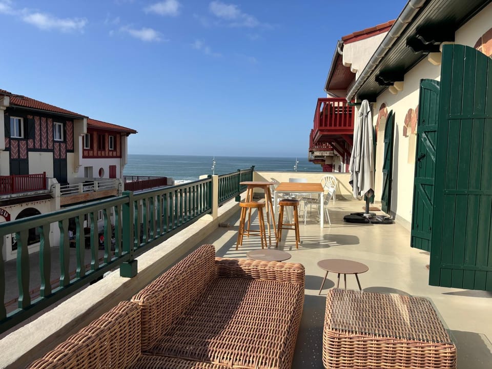 Patio, Beach