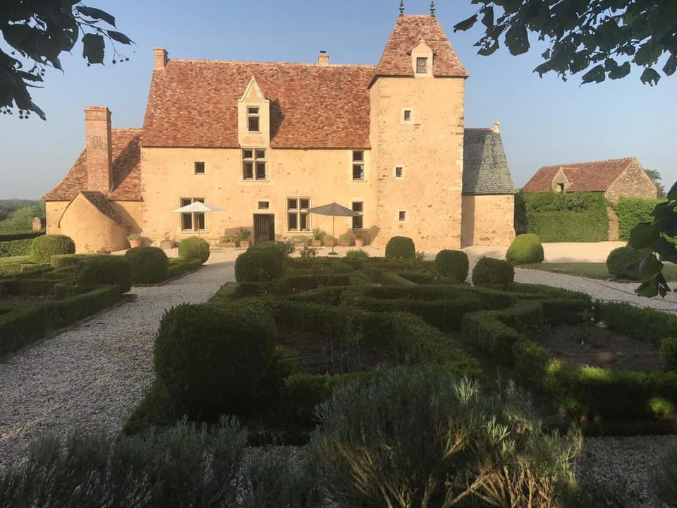 Manoir du Mont Porcher House in Pays de la Loire