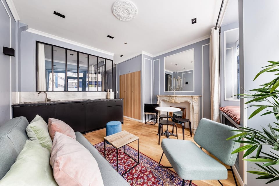 Suite Notre Dame 1 Bedroom Apartment in Paris