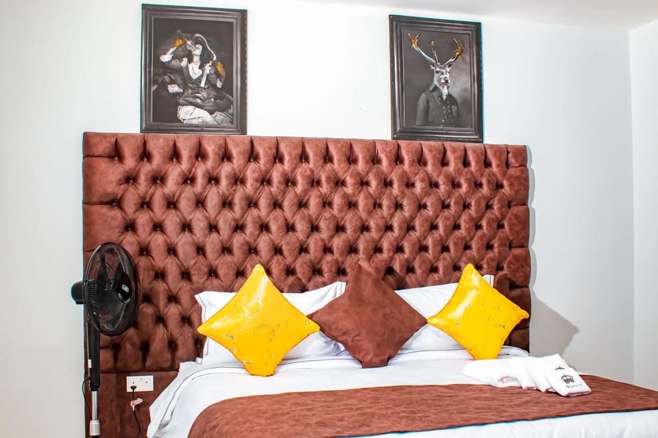 Bed, Decorative detail, Bedroom