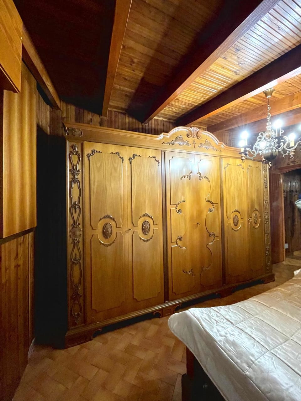 wardrobe